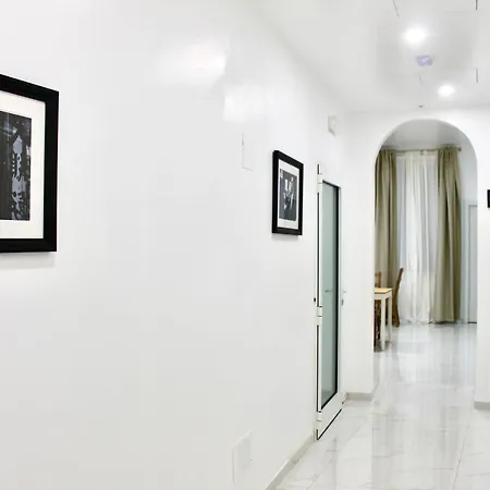 900 Toscana 2* Florence
