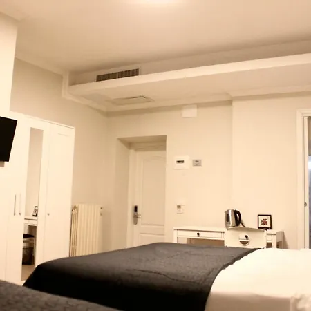 900 Toscana 2* Florence